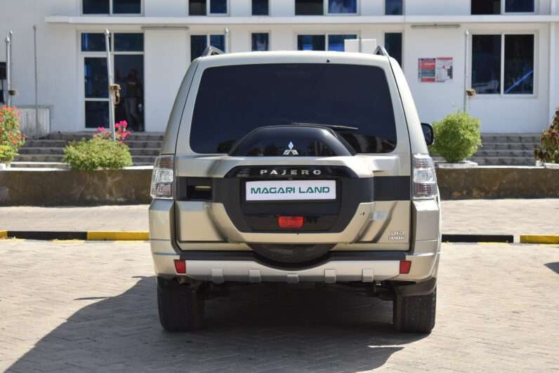 Used 2016 Mitsubishi PAJERO EXCEED
