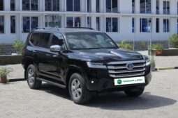 New 2022 Toyota LC300 SAHARA