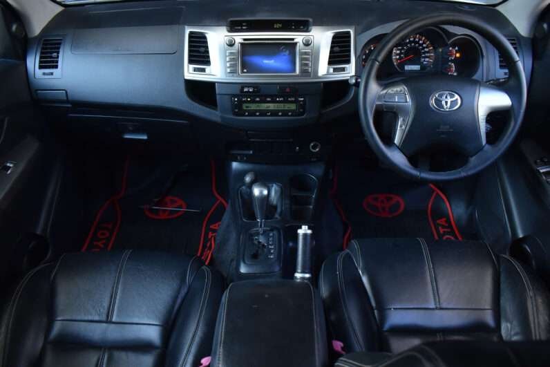 Used 2016 Toyota HILUX INVINCIBLE