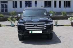 New 2022 Toyota LC300 SAHARA