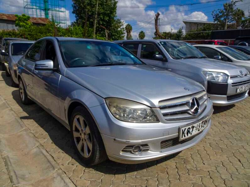 Used 2010 Mercedes-Benz C200