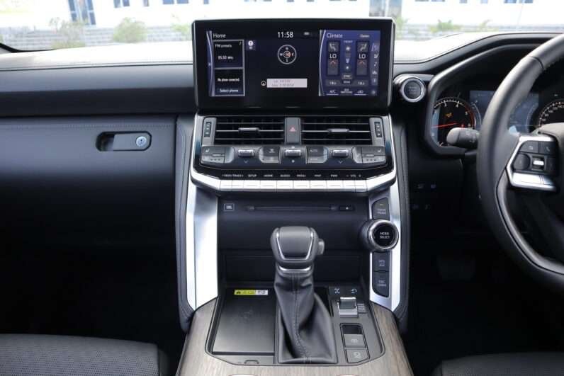 New 2022 Toyota LC300 SAHARA