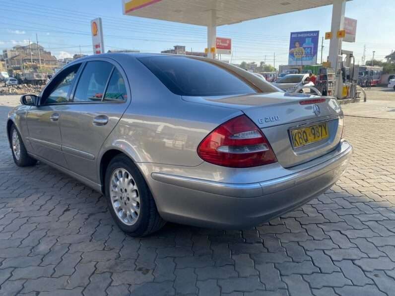 Local Used 2004 Mercedes E200
