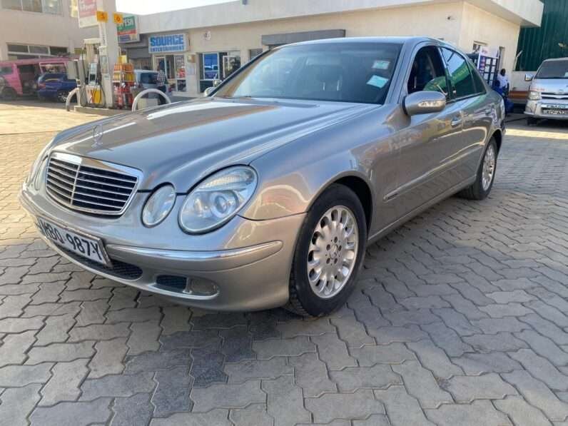 Local Used 2004 Mercedes E200