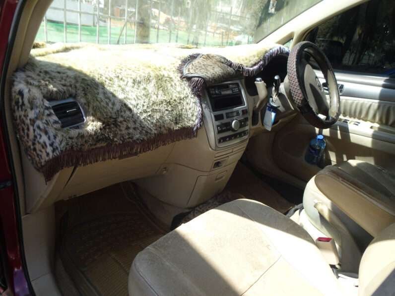 Local Used 2004 Toyota IPSUM