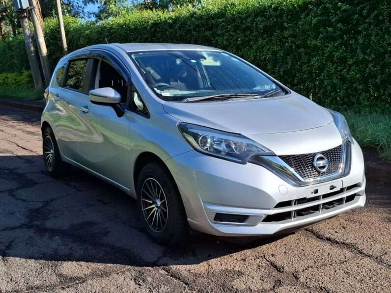 FRESH IMPORT 2017 Nissan Note