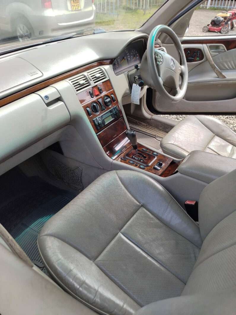 Local Used 2001 Mercedes E200