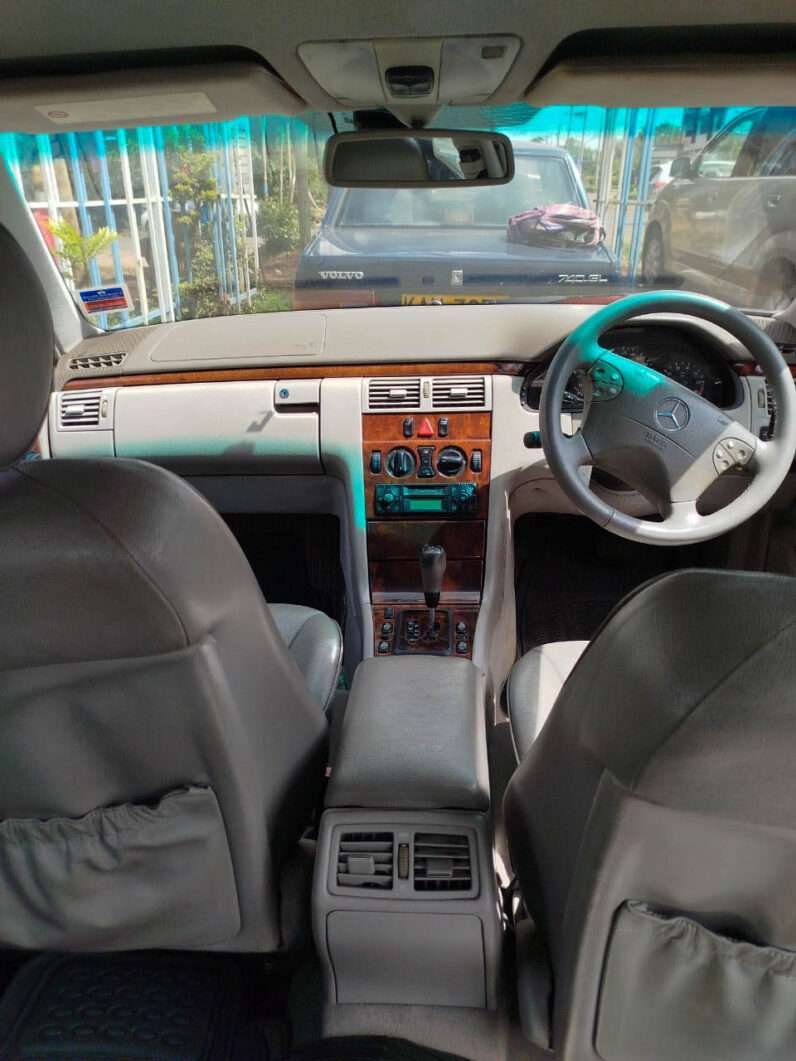 Local Used 2001 Mercedes E200