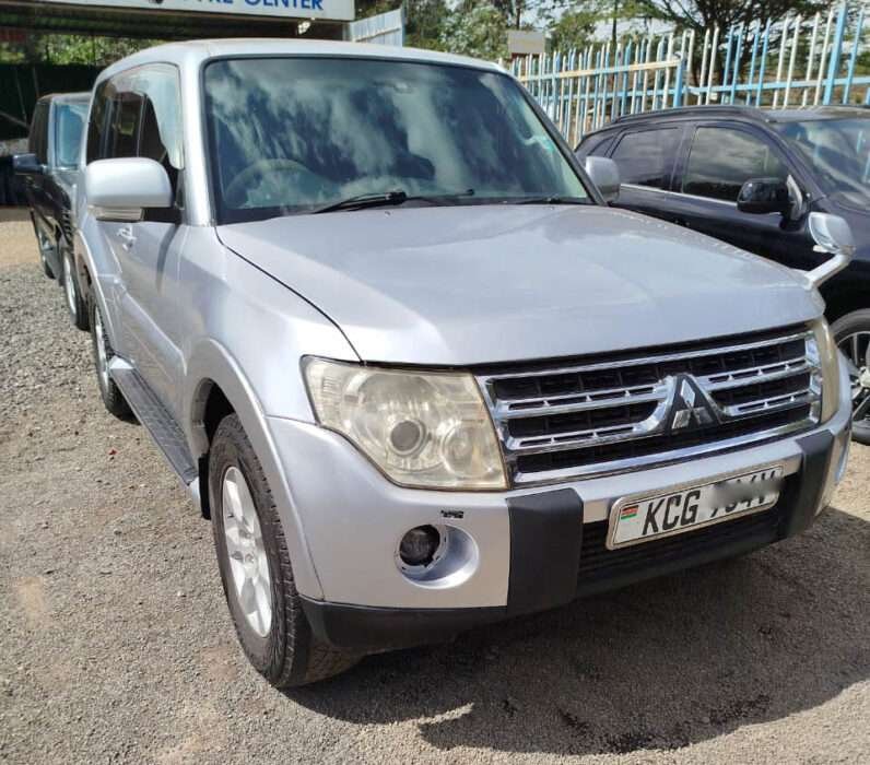 Local Used 2009 Mitsubishi PAJERO EXCEED