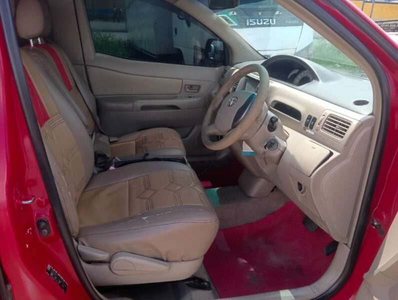 Local Used 2010 Toyota raum