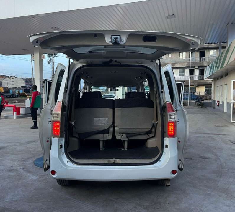 Local Used 2008 Toyota Noah